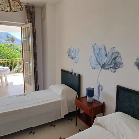 Alta Marea Mondello - *